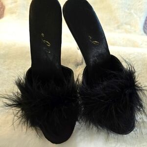 Elle Elegant Black Feathered Women's Heels